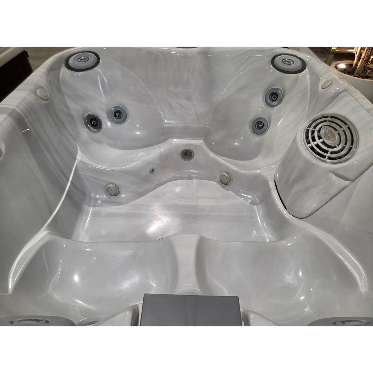 Jacuzzi J-320