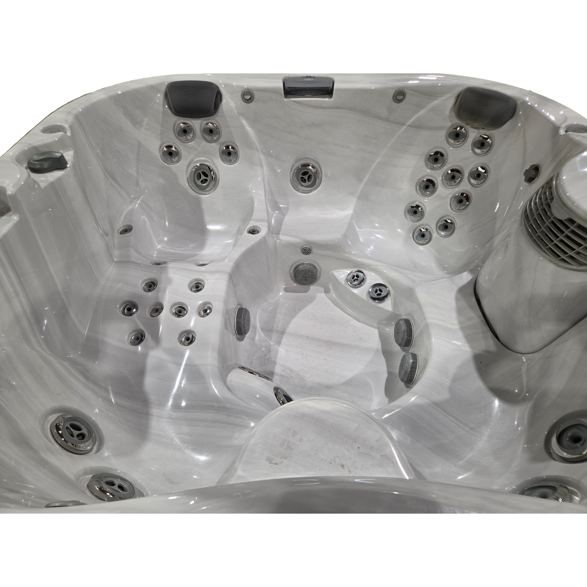 Jacuzzi J-335