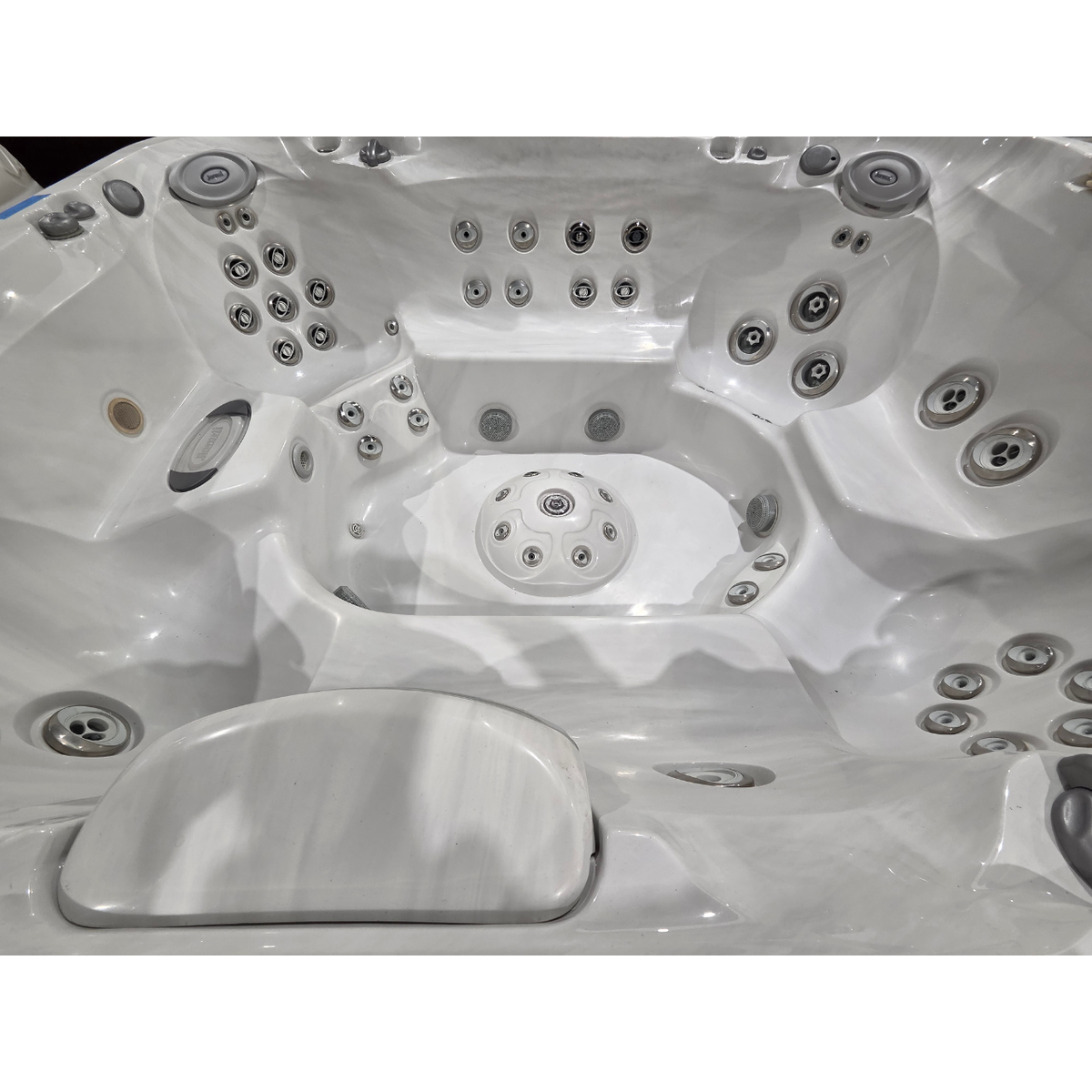 Jacuzzi J-495